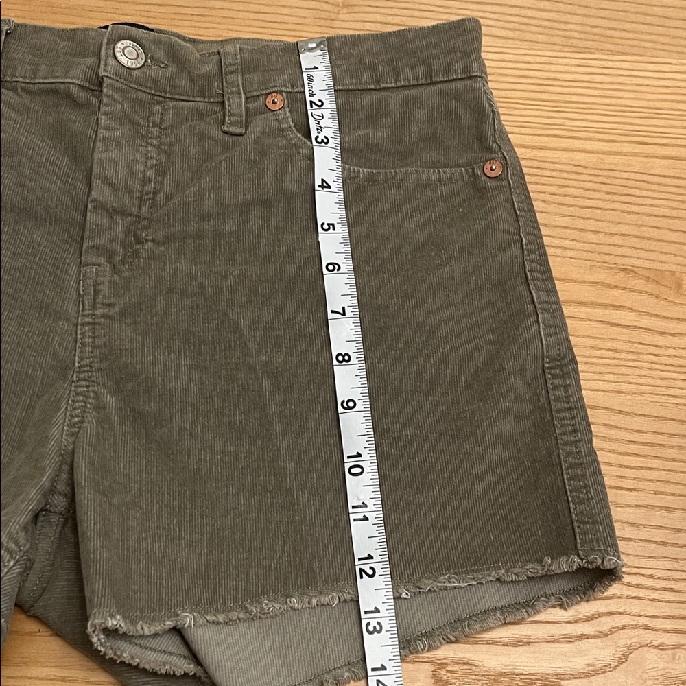 GAP Women's Light Green Jean Shorts Corduroy Women Size 8 - Picture 4 of 8